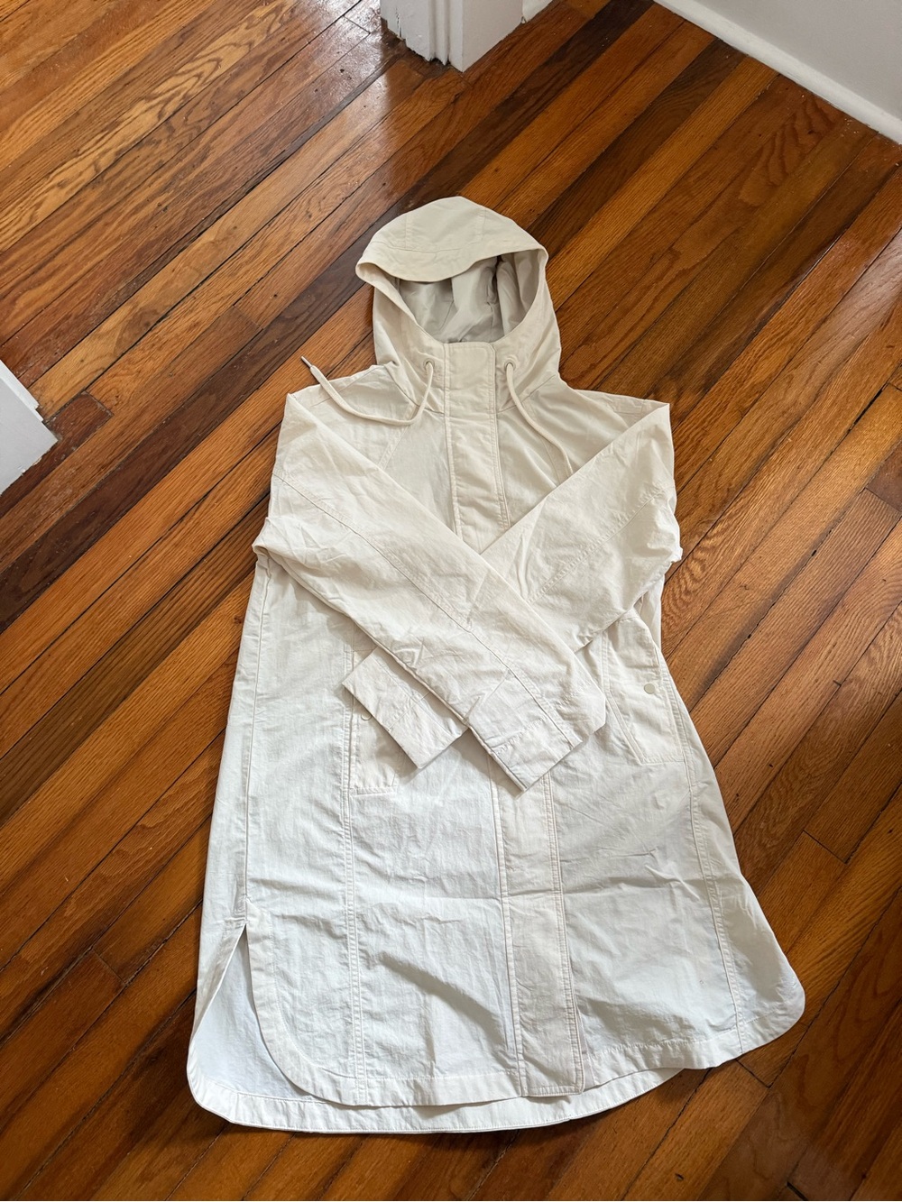 NWOT Athleta Women's Cream Hooded Anorak Jacket